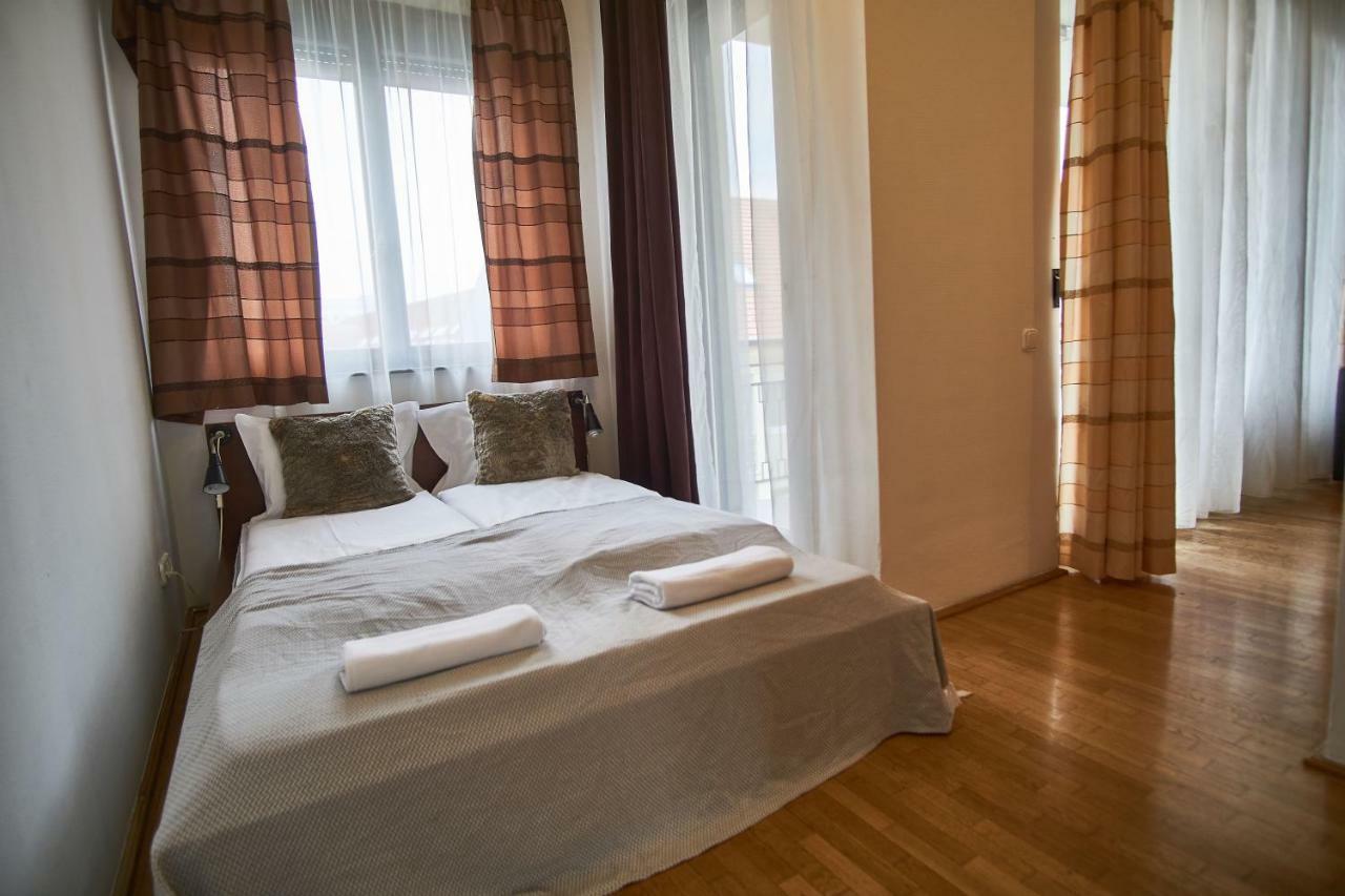 G1 Apartment - Boedapest Buitenkant foto